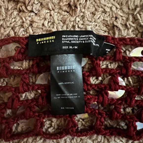 FINESSE crotchet top - Picture 6 of 6